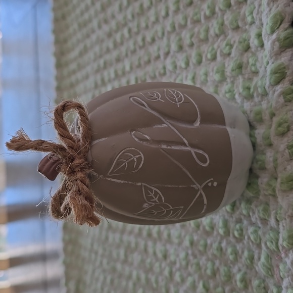 Small ceramic pumpkin - Picture 1 of 3